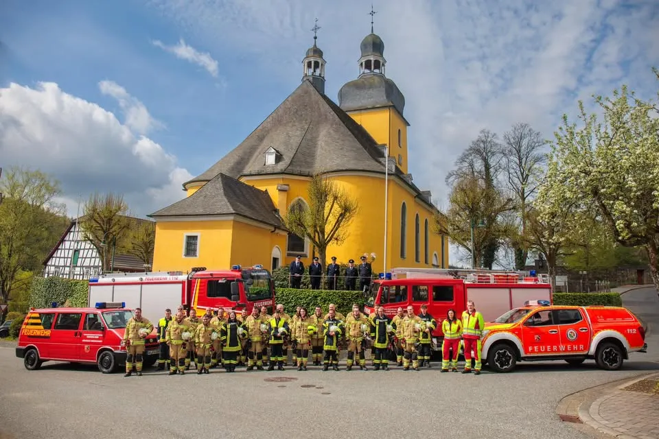Mannschaftsfoto der Feuerwehr Friesenhagen